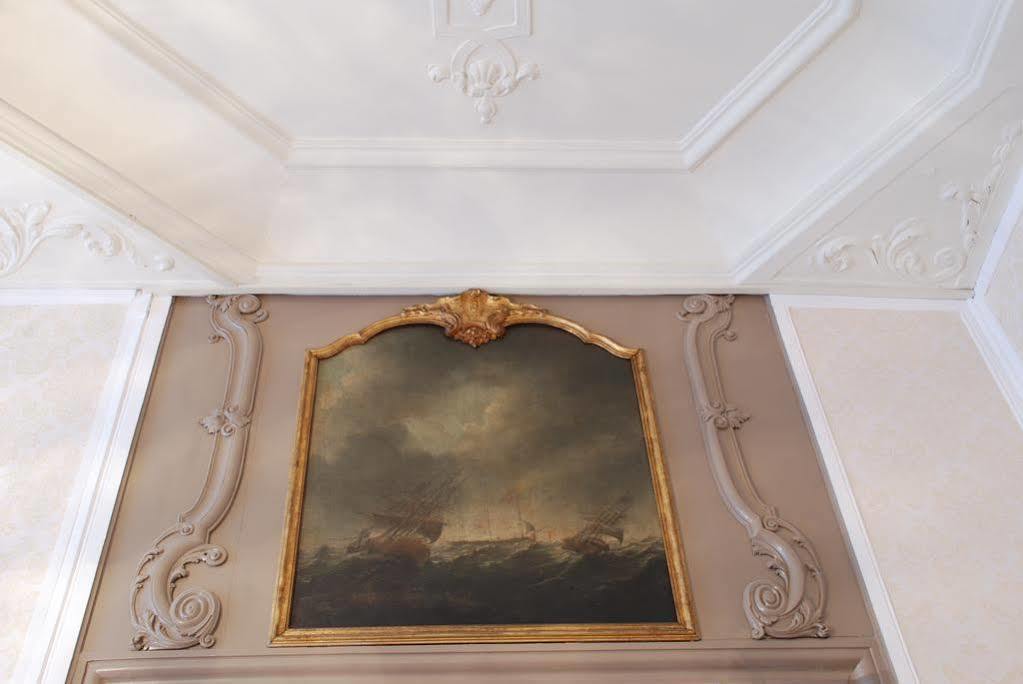 Hotel Aan De Dam ミデルブルグ エクステリア 写真